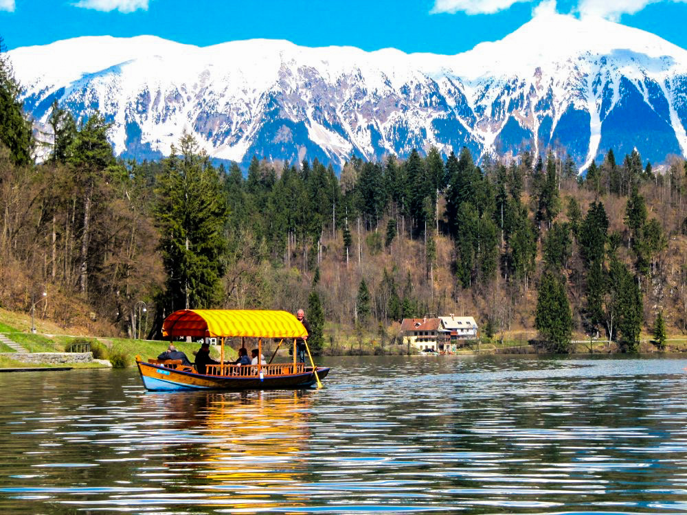 bled lake-boat-slovenia